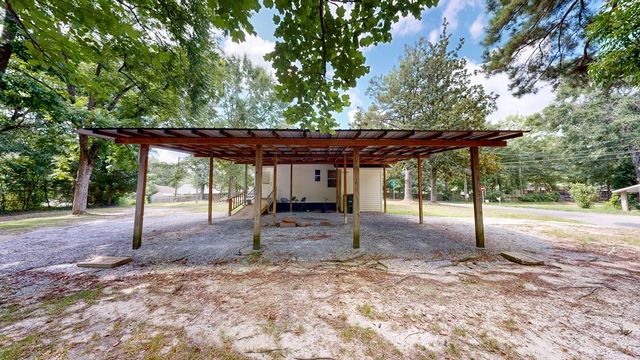 301 Hedstrom Drive, Dothan, AL 36301