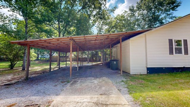 301 Hedstrom Drive, Dothan, AL 36301