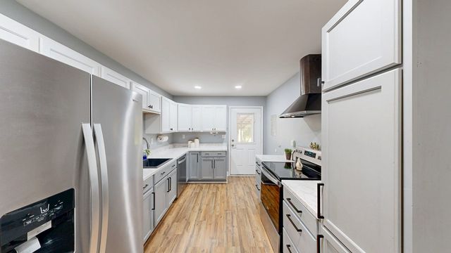 301 Hedstrom Drive, Dothan, AL 36301