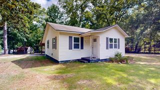 301 Hedstrom Drive, Dothan, AL 36301