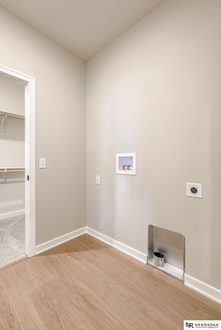 13051 S 44th Avenue, Bellevue, NE 68123