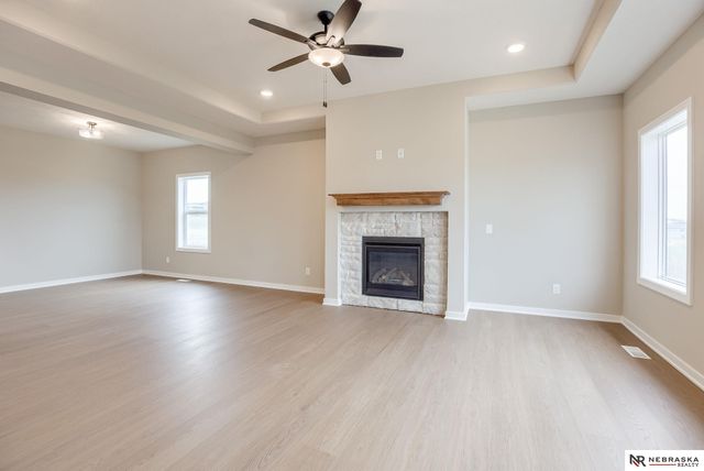 13051 S 44th Avenue, Bellevue, NE 68123