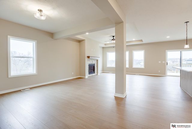 13051 S 44th Avenue, Bellevue, NE 68123