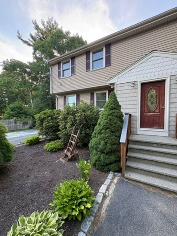 40 North Street 40, Mansfield, MA 02048