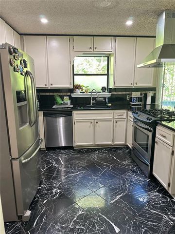 756 Post Road Way, Stone Mountain, GA 30088