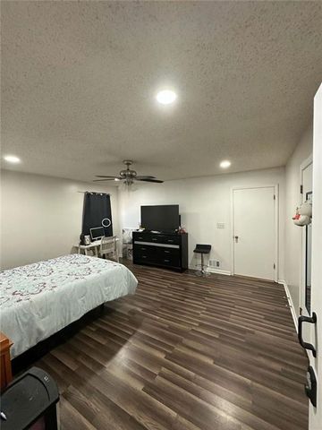756 Post Road Way, Stone Mountain, GA 30088