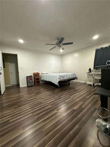756 Post Road Way, Stone Mountain, GA 30088