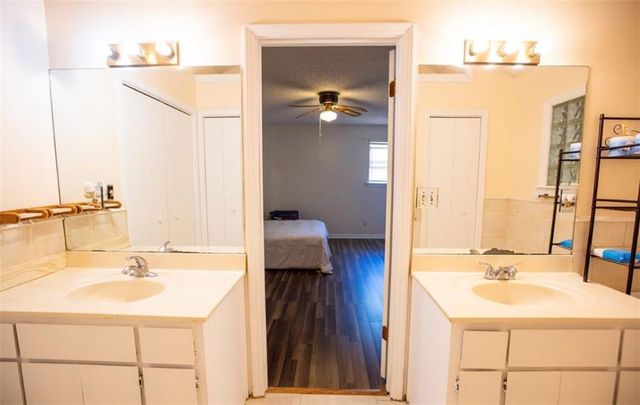 756 Post Road Way, Stone Mountain, GA 30088