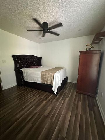 756 Post Road Way, Stone Mountain, GA 30088