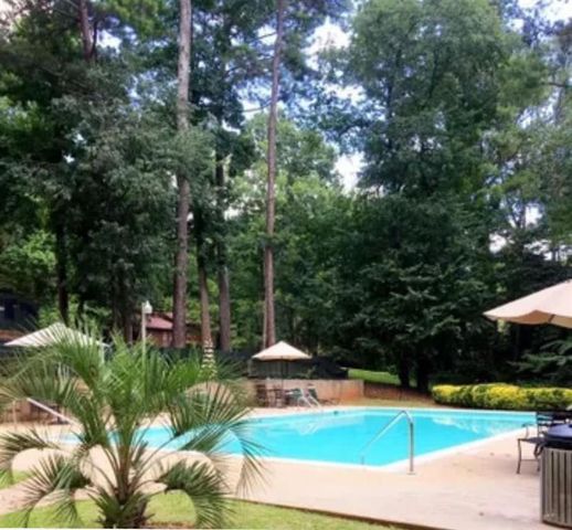 756 Post Road Way, Stone Mountain, GA 30088