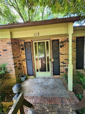 123 Wilson CIR, Williamsburg, VA 23188