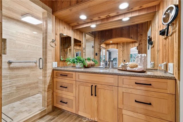 30 Nuevo 15, Irvine, CA 92612