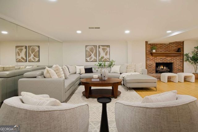 2935 Coles Way, Atlanta, GA 30350