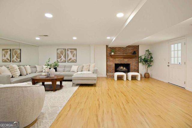 2935 Coles Way, Atlanta, GA 30350