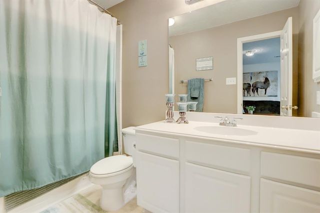 635 Presley Way, Sugar Land, TX 77479