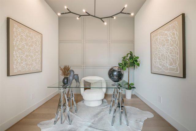 834 Waverly Street, Houston, TX 77007