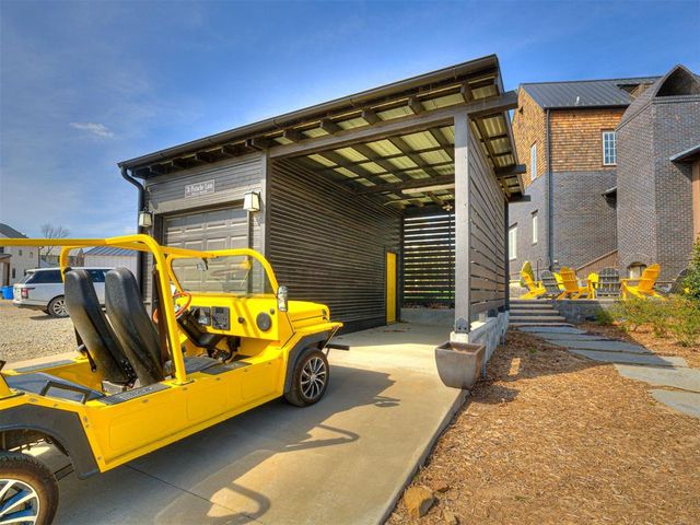 74 Pistache Lane, Carlton Landing, OK 74432