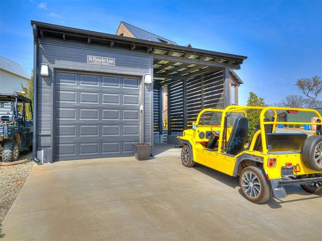 74 Pistache Lane, Carlton Landing, OK 74432