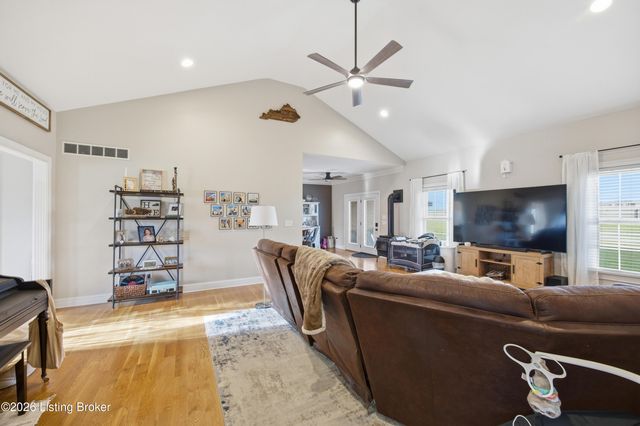 1045 Scenic, Lawrenceburg, KY 40342