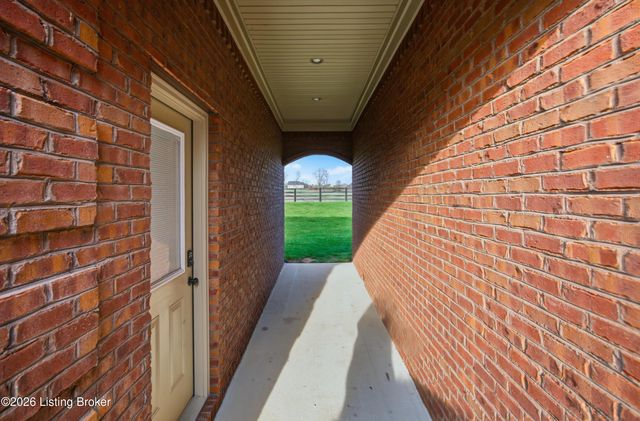 1045 Scenic, Lawrenceburg, KY 40342