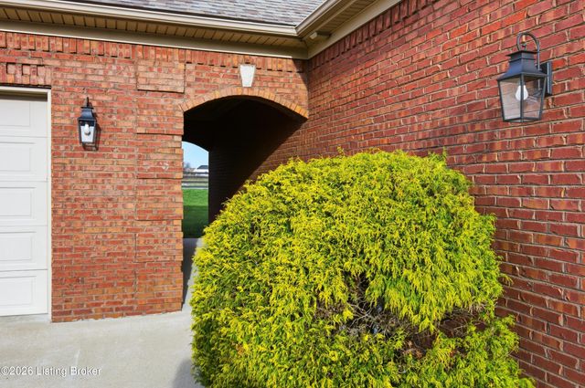 1045 Scenic, Lawrenceburg, KY 40342