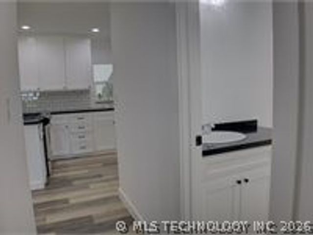 6844 E King Place, Tulsa, OK 74115