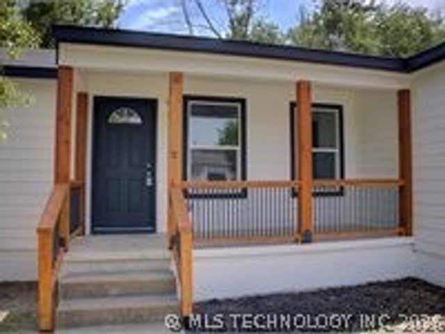 6844 E King Place, Tulsa, OK 74115