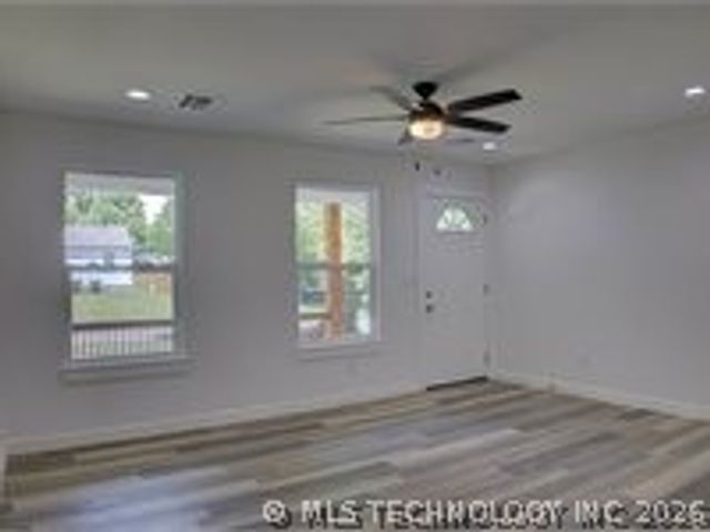 6844 E King Place, Tulsa, OK 74115