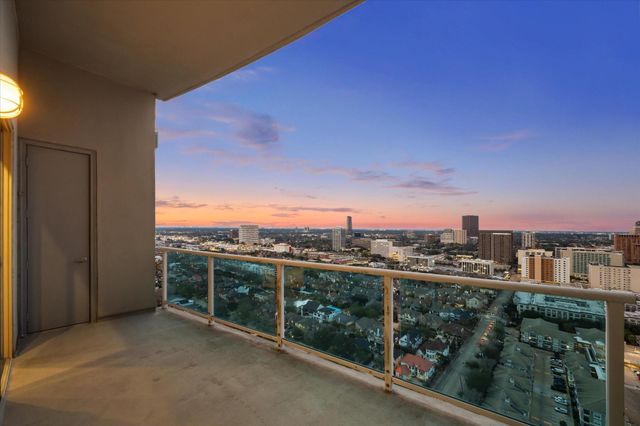 3388 Sage Road 2401, Houston, TX 77056