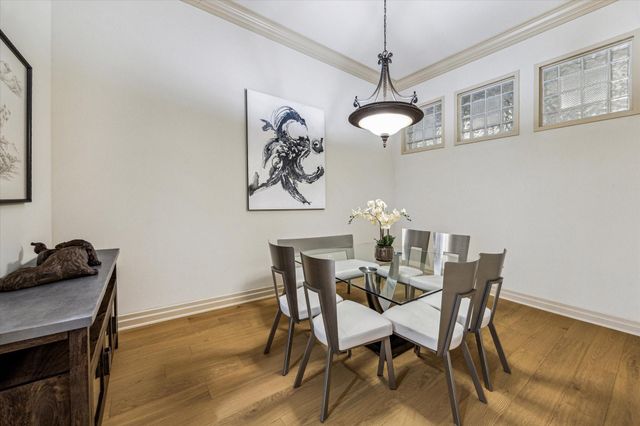 3388 Sage Road 2401, Houston, TX 77056
