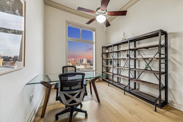3388 Sage Road 2401, Houston, TX 77056