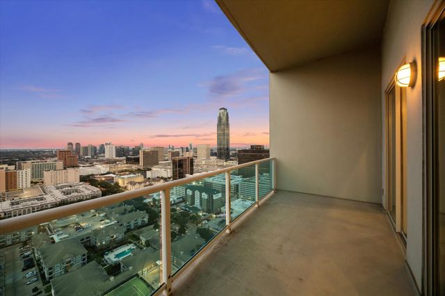 3388 Sage Road 2401, Houston, TX 77056