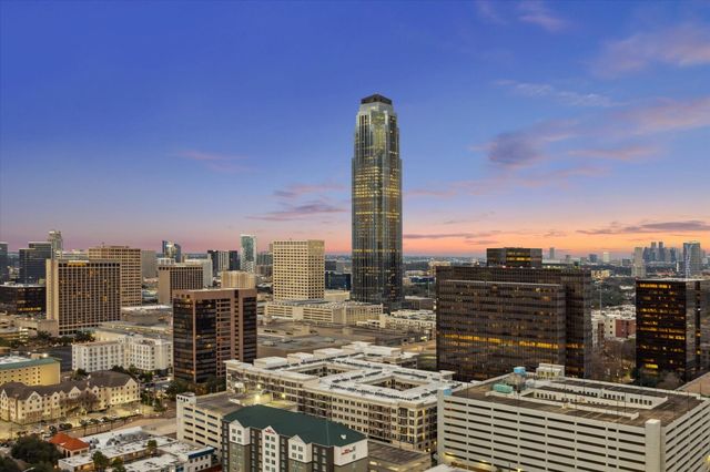 3388 Sage Road 2401, Houston, TX 77056