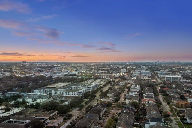 3388 Sage Road 2401, Houston, TX 77056