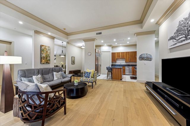 3388 Sage Road 2401, Houston, TX 77056