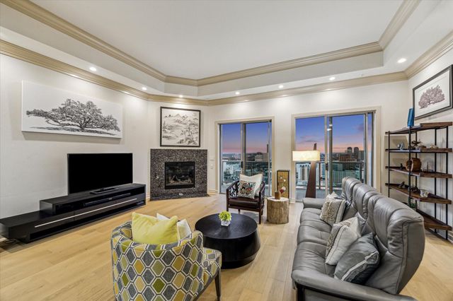 3388 Sage Road 2401, Houston, TX 77056