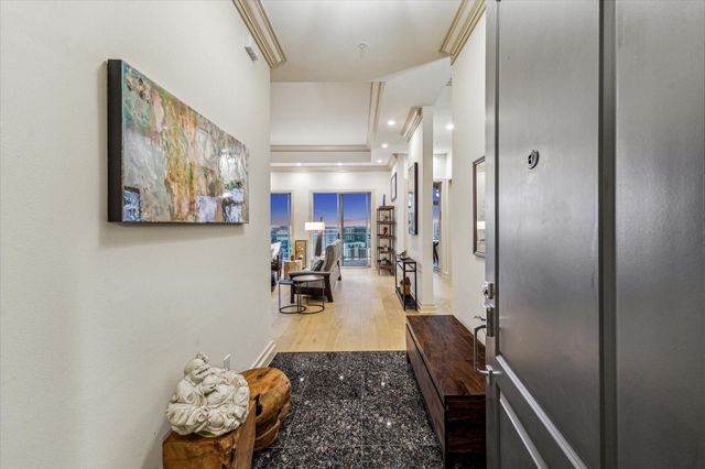 3388 Sage Road 2401, Houston, TX 77056