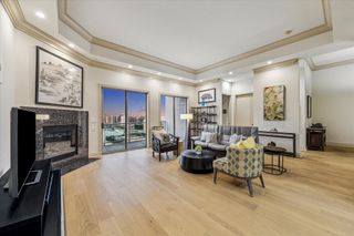 3388 Sage Road 2401, Houston, TX 77056