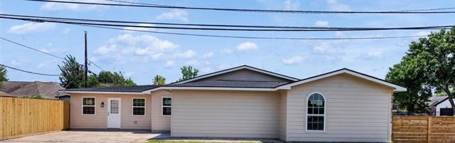 9003 Ledge Street, Houston, TX 77075