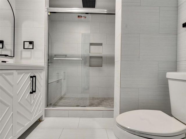 9003 Ledge Street, Houston, TX 77075