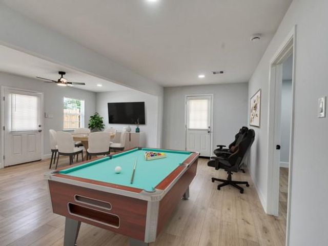 9003 Ledge Street, Houston, TX 77075