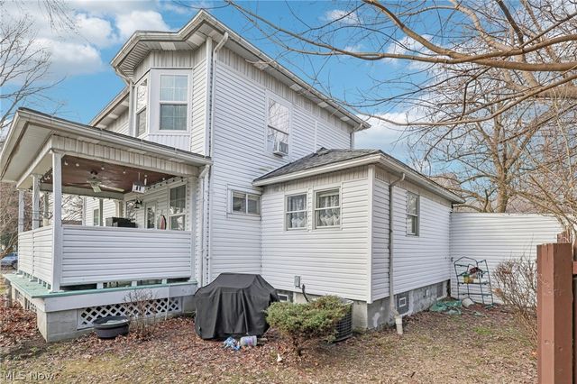 145 Walnut Street, Geneva, OH 44041