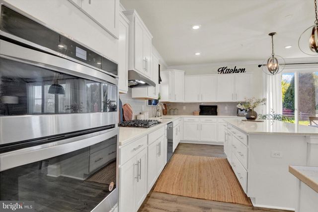 822 REDWOOD DR, Westminster, MD 21157
