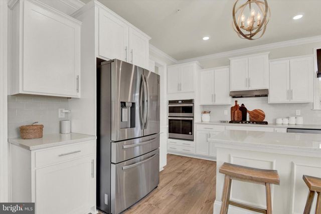 822 REDWOOD DR, Westminster, MD 21157