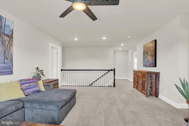 822 REDWOOD DR, Westminster, MD 21157