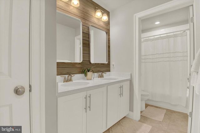 822 REDWOOD DR, Westminster, MD 21157