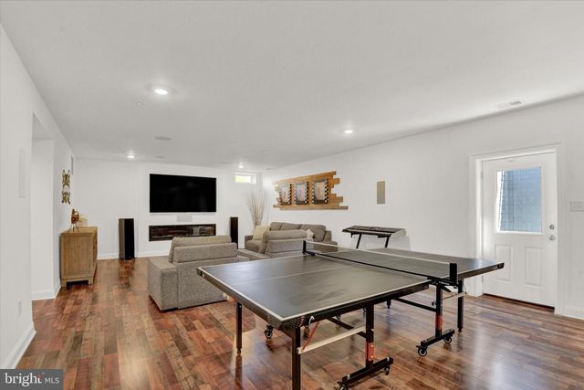 822 REDWOOD DR, Westminster, MD 21157