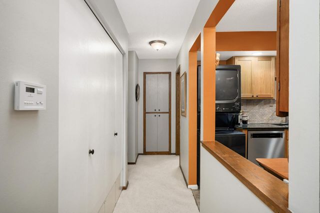 12600 Parkwood Drive 307, Burnsville, MN 55337