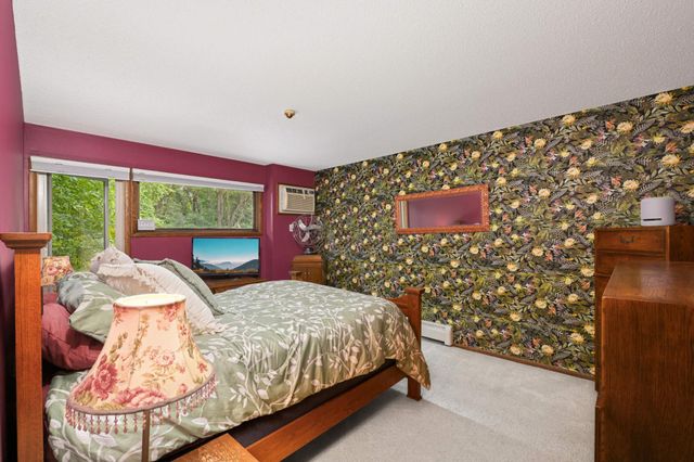 12600 Parkwood Drive 307, Burnsville, MN 55337