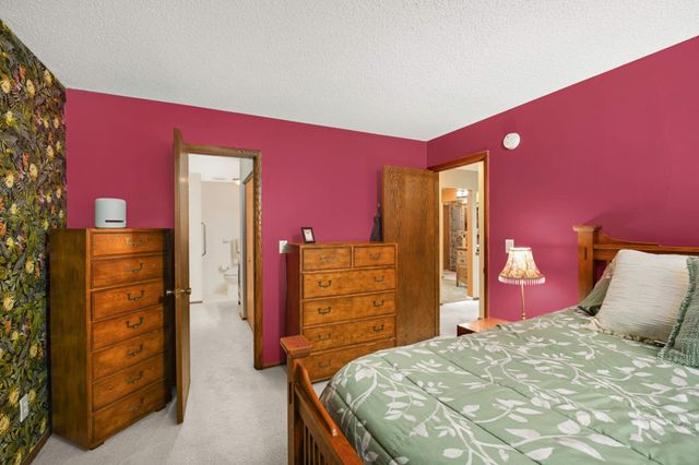 12600 Parkwood Drive 307, Burnsville, MN 55337